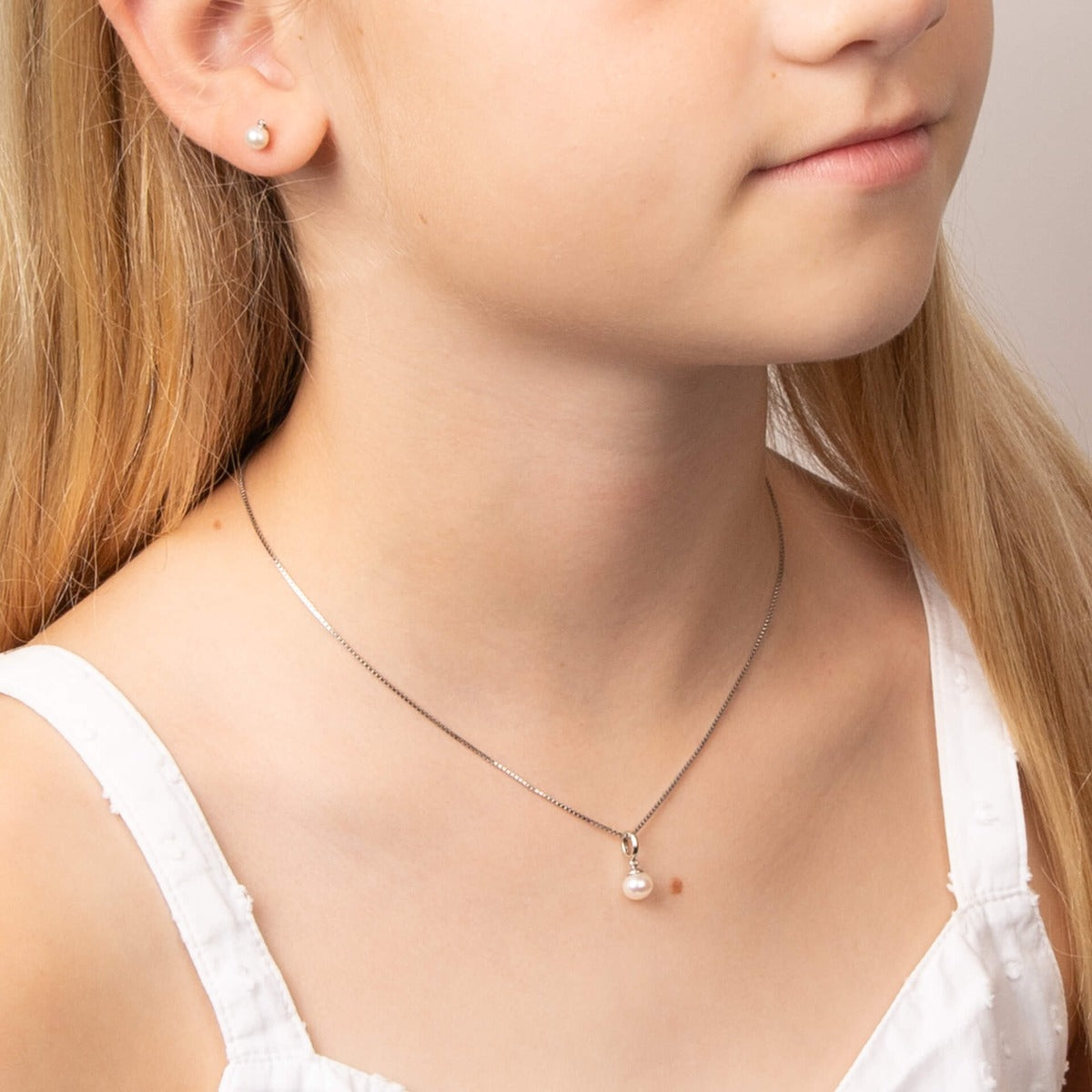 D For Diamond Pearl Stud Earrings with Diamond
