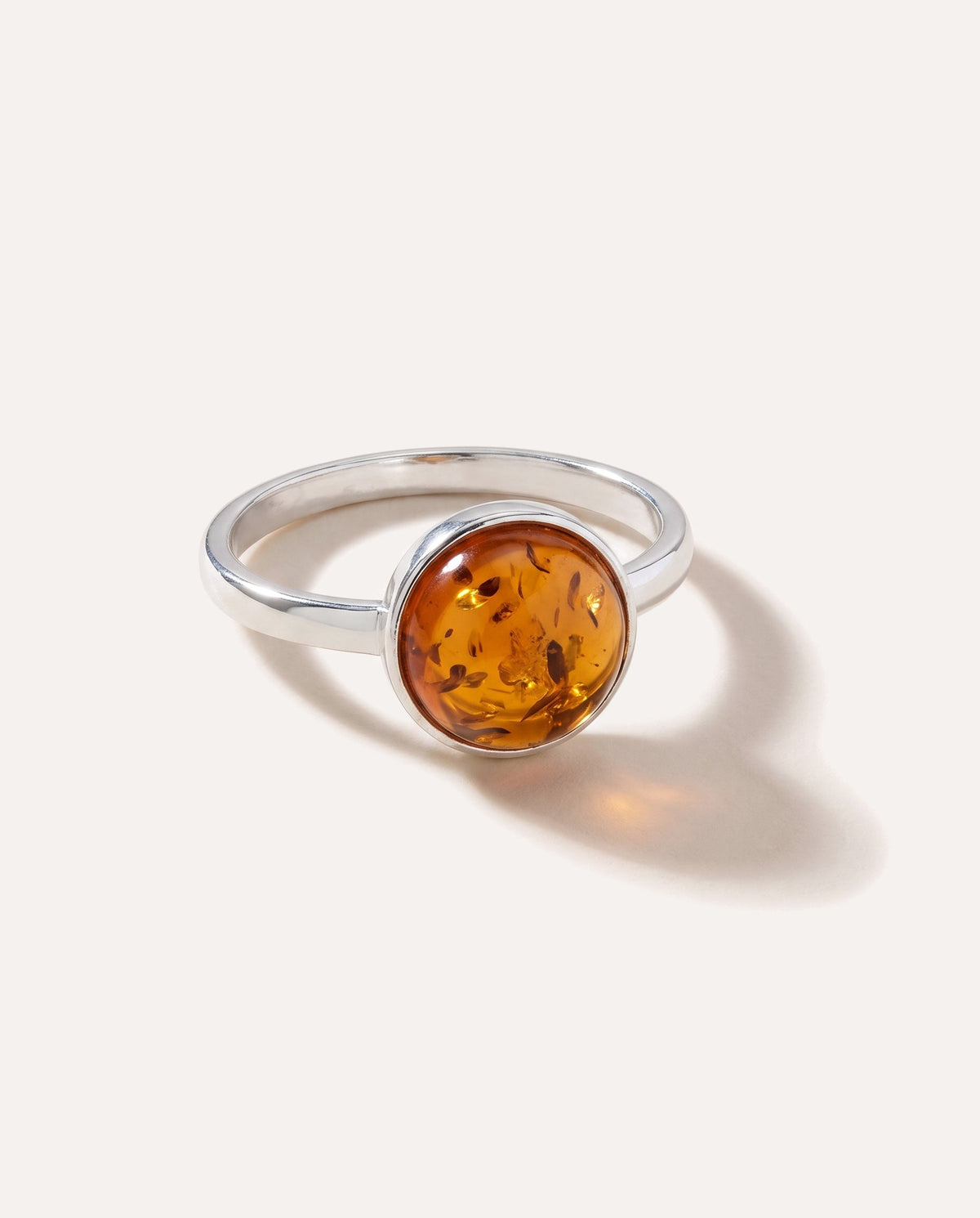 Anello Solitario Amber ESSENTIALS