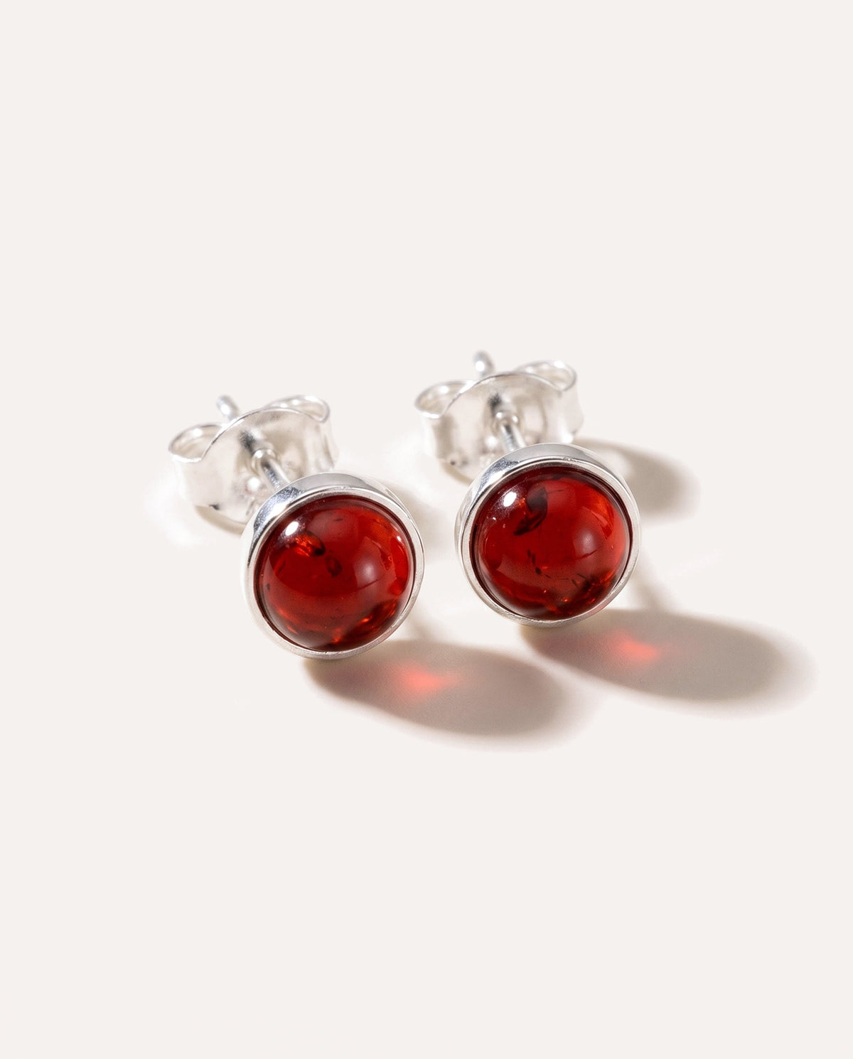 Orecchini a lobo ESSENTIALS Mini color rosso ambra