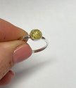 Limited Edition ESSENTIALS Mini sitrus- og ravfarget stable-ring