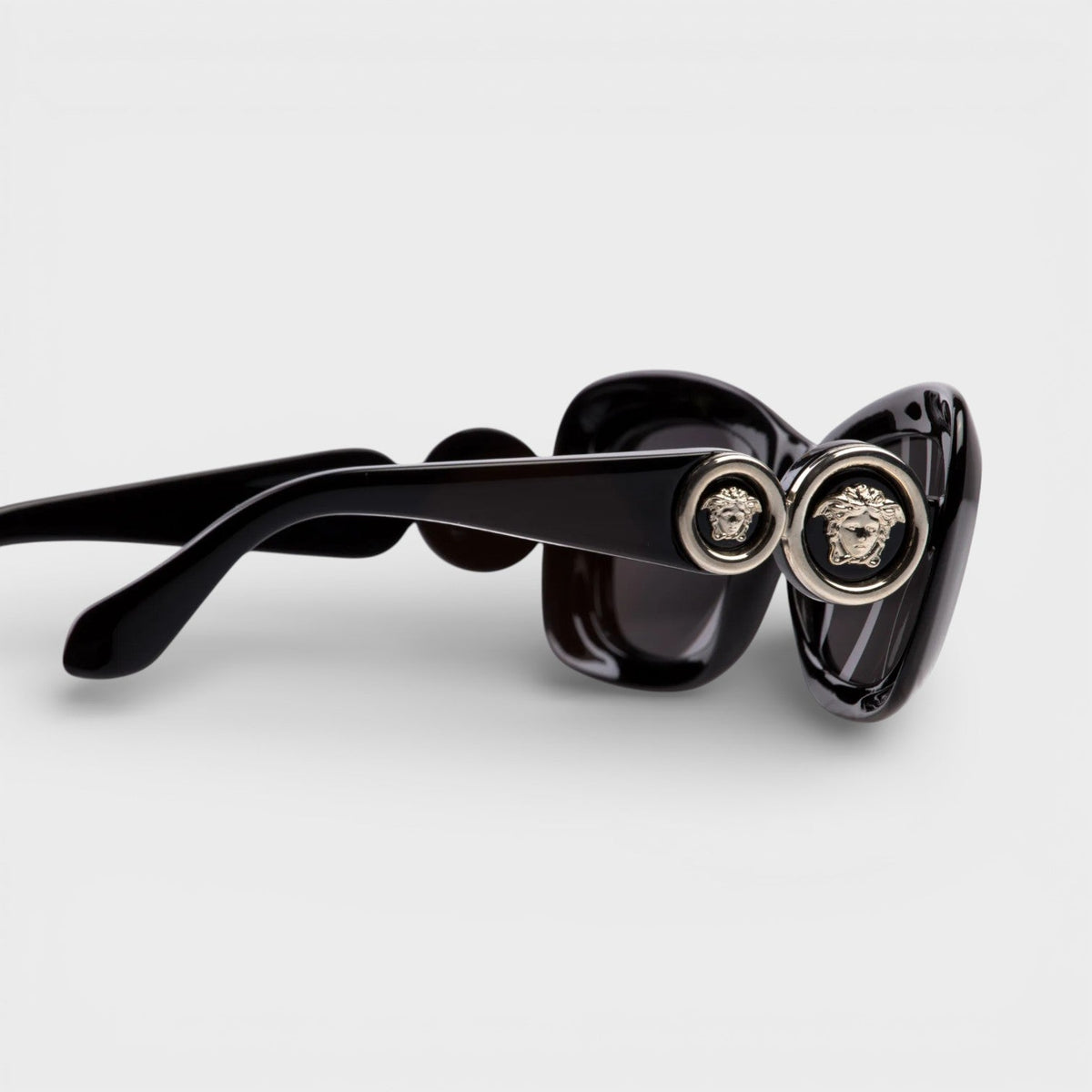 Medusa Sole Sunglasses Black