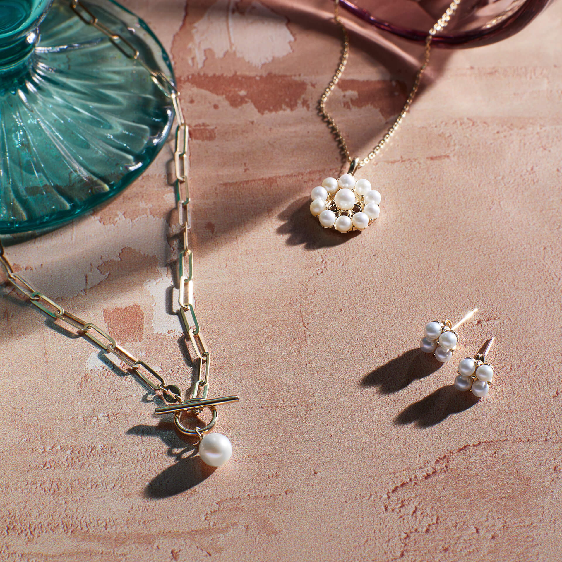 Elements Gold T-Bar Chain Necklace with Freshwater Pearl Charm