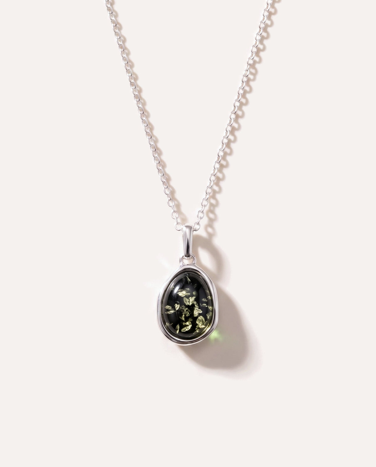 Collana con pendente ELEMENT in ambra verde