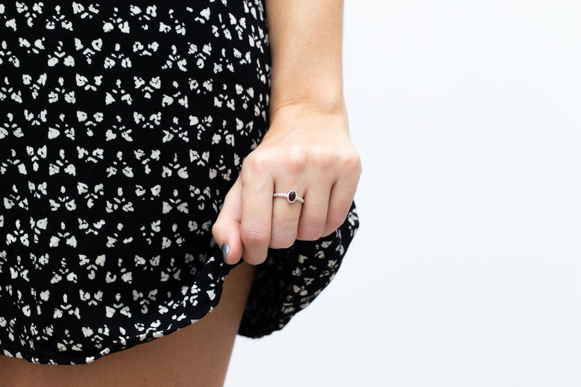Anello a bolle impilabile in ambra ciliegia