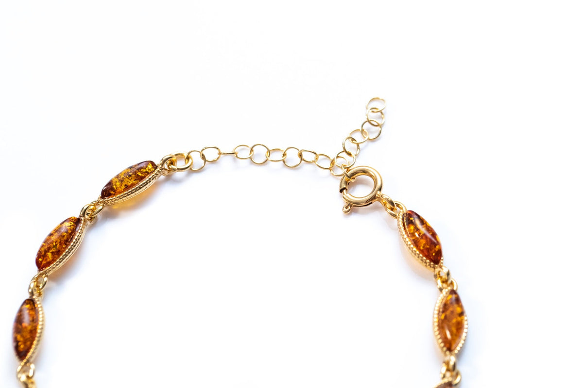 Bracciale delicato in argento placcato oro e ambra