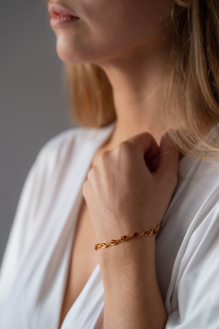 Gullbelagt delikat ovalt armbånd