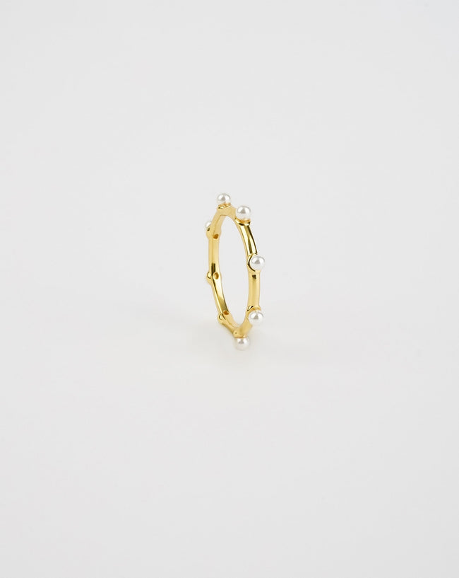 Dot Pearl Ring