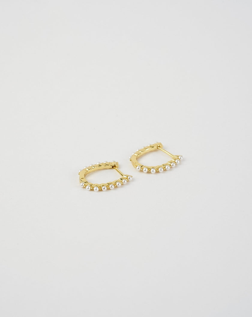 Pendientes de aro con perlas