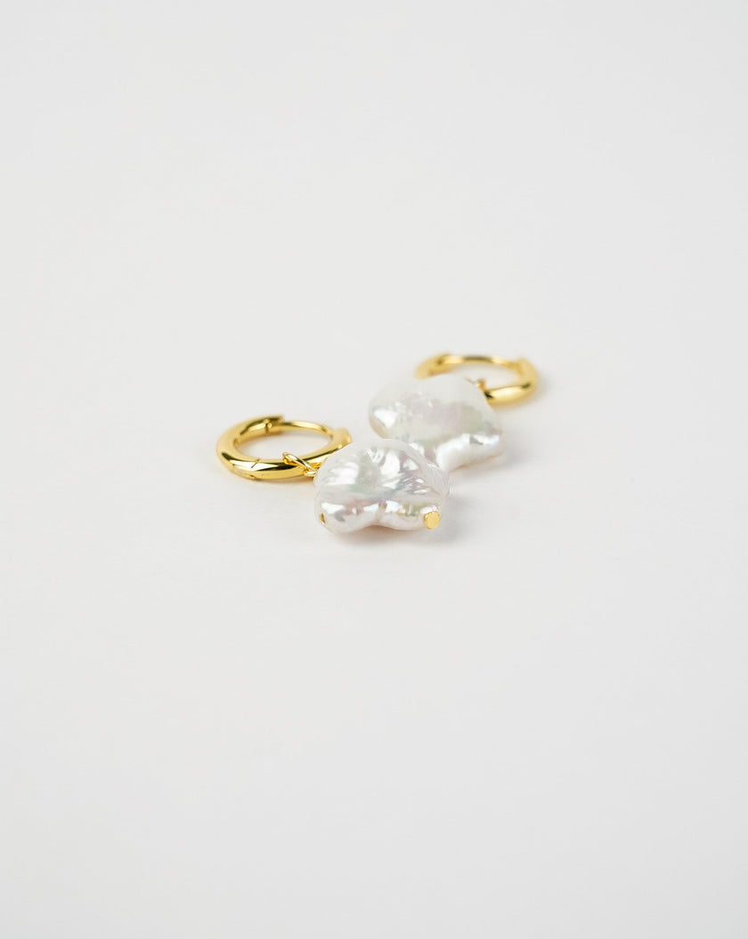 Clover Pearl Earrings