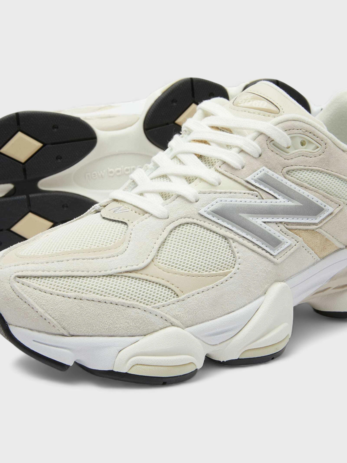 New Balance 9060 Turtledove Beige