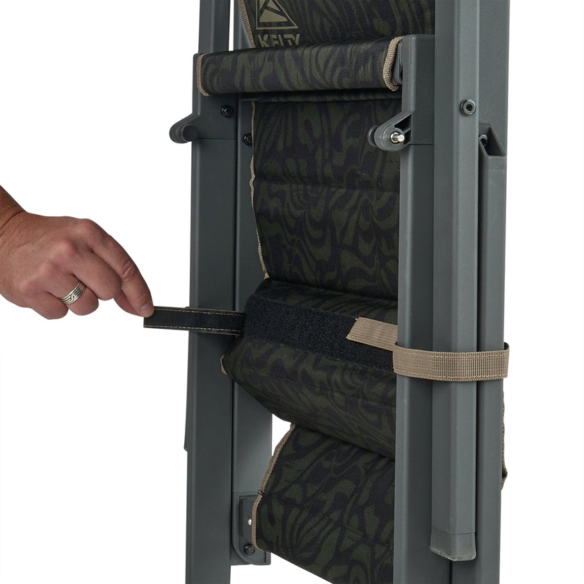RAD-ARONDACK CHAIR BLACK FERN