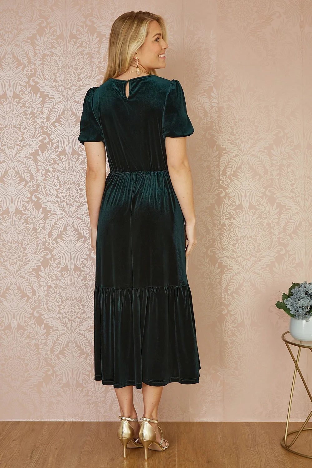 Yumi Green Velvet Midi Dress