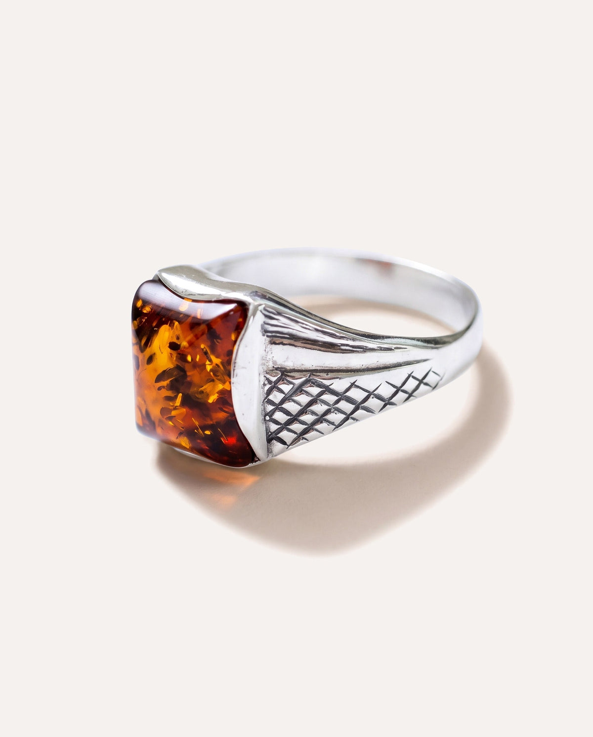 Anillo solitario de ámbar para hombre