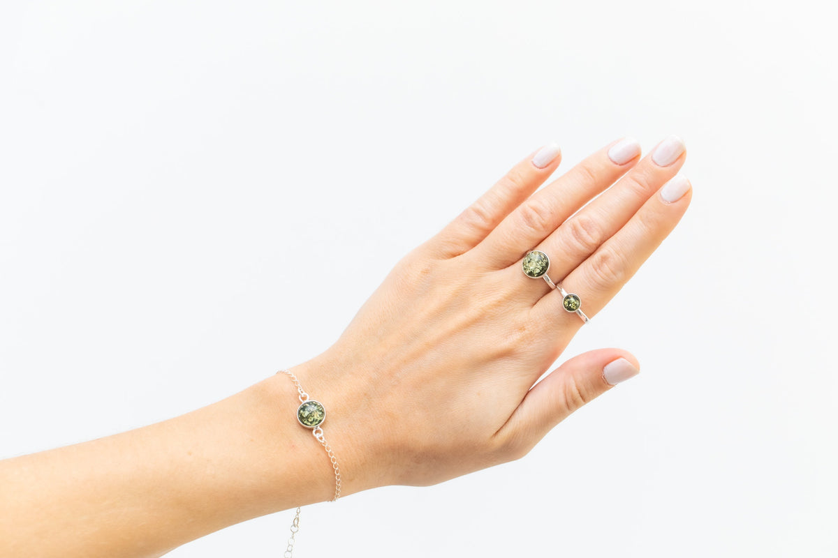 Anello impilabile ESSENTIALS Mini in ambra verde