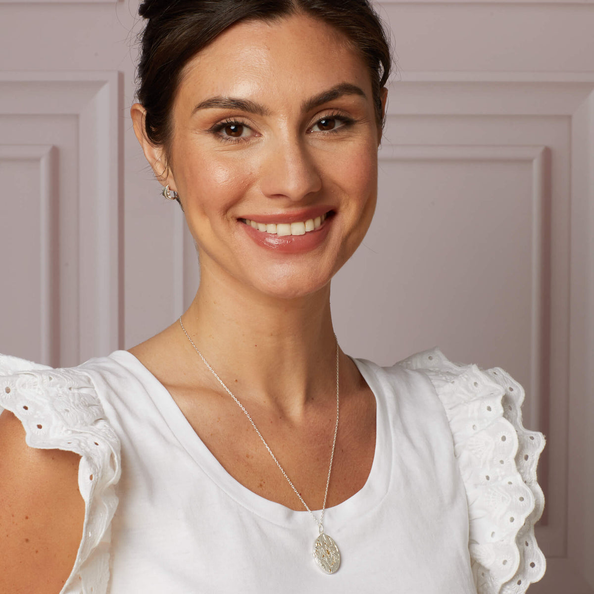 Laura Ashley Silberne Broadoak Medaillon-Halskette