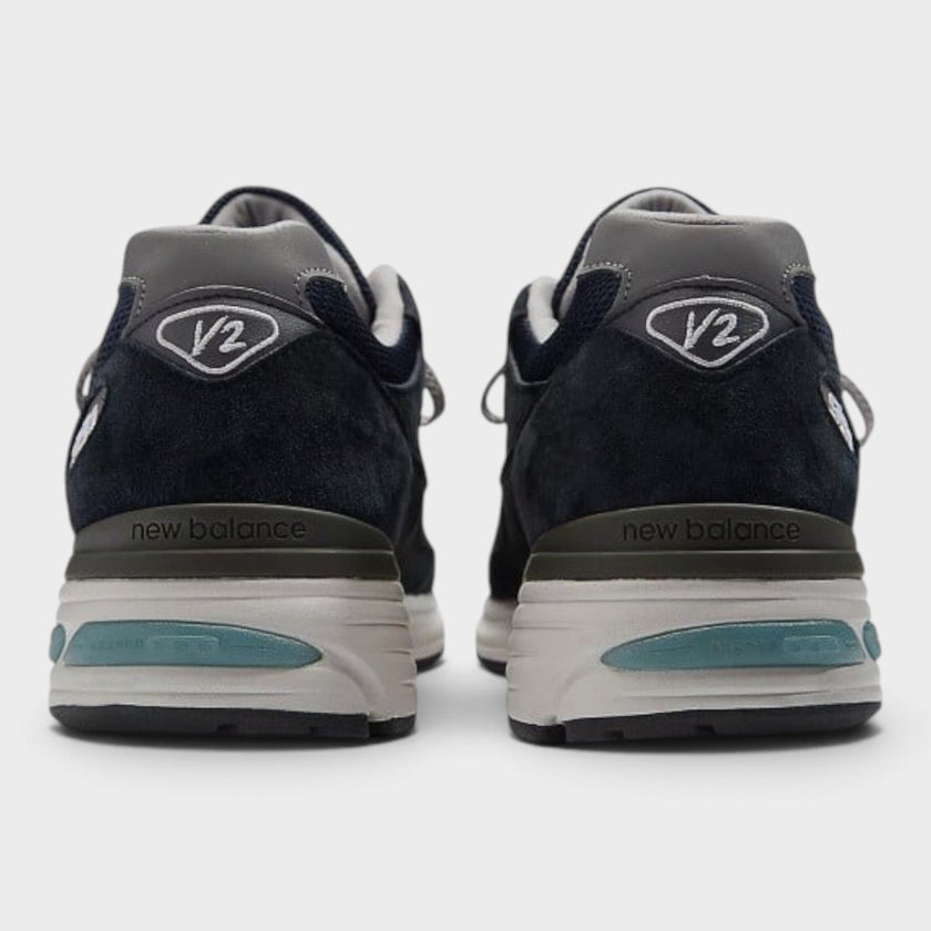 991v2 Made in England Dark Navy