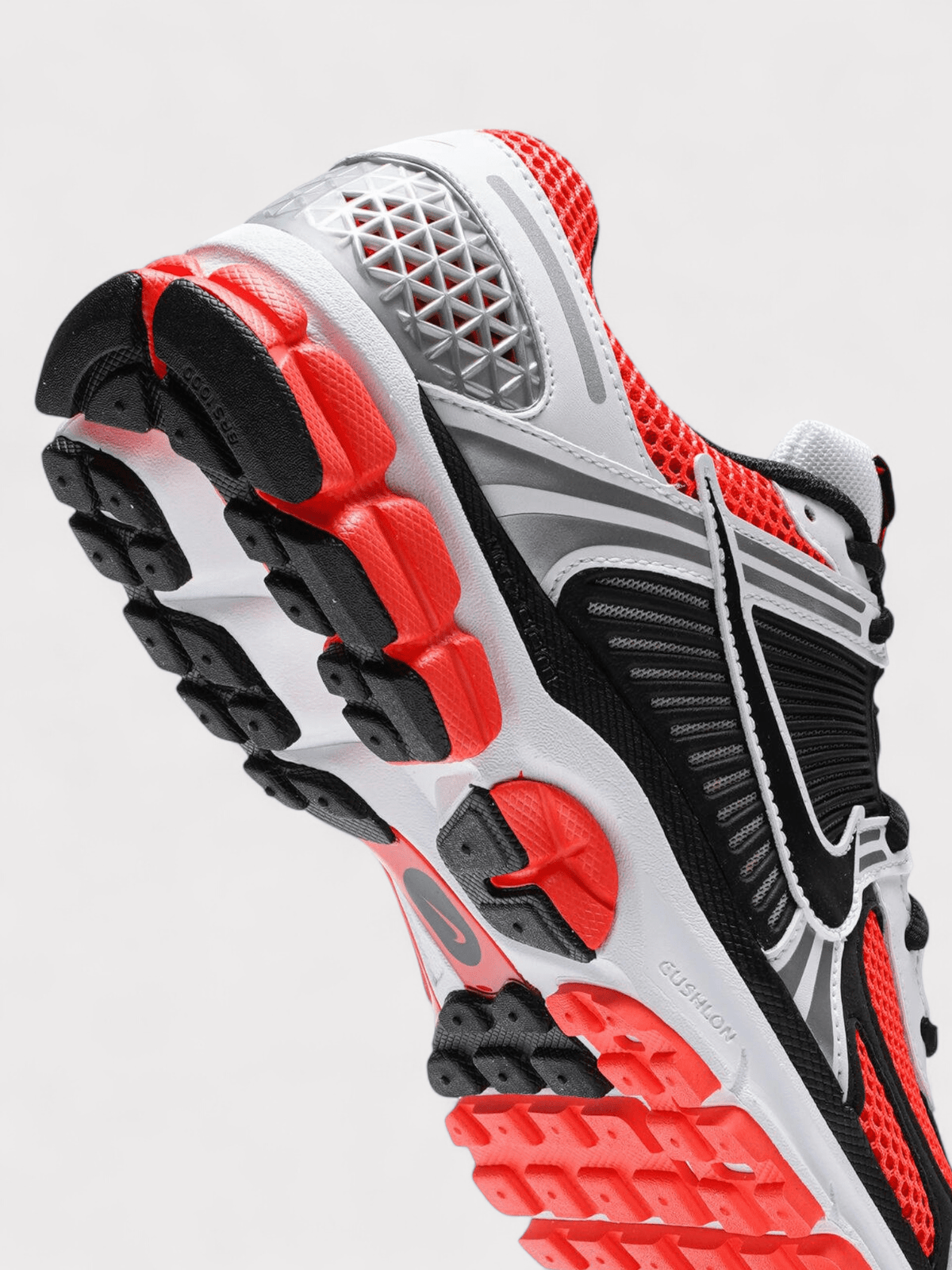 Nike Zoom Vomero 5 SE Bright Crimson