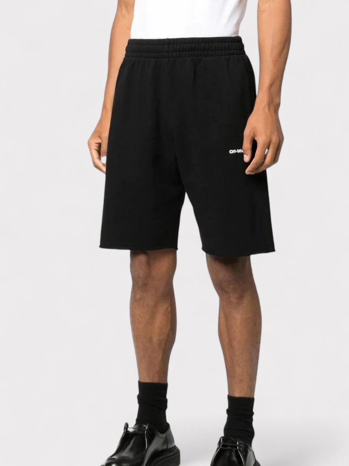 Wave Outline Diag Sweatshorts Black
