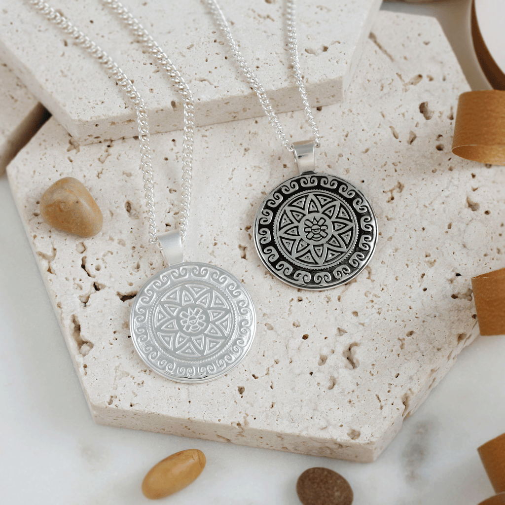 Azteekse Ollin Reis Mandala Gepersonaliseerde Zilveren Ketting