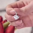 Presente un Charm de Plata Personalizado