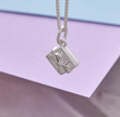 Presente un Charm de Plata Personalizado