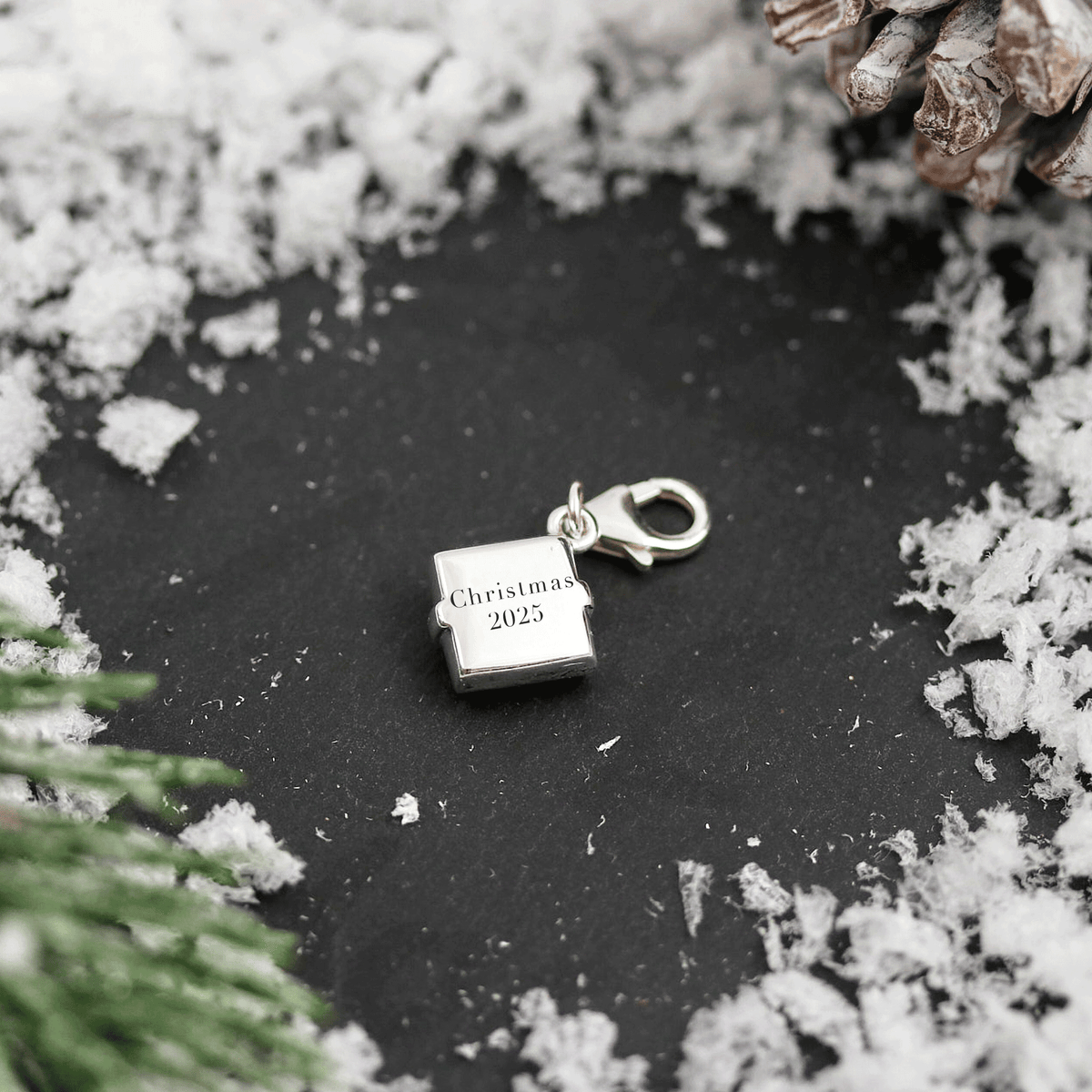 Presente un Charm de Plata Personalizado