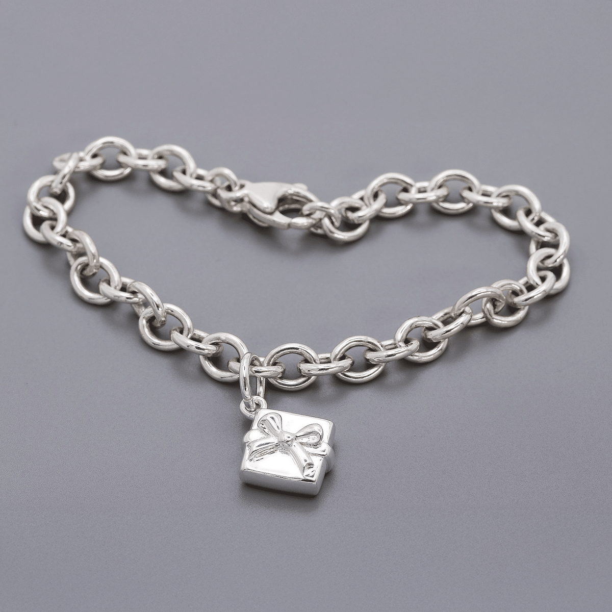 Presente un Charm de Plata Personalizado