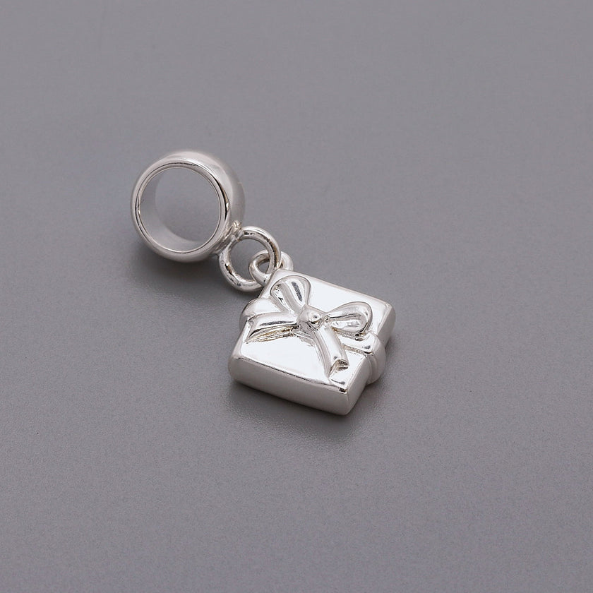 Presente un Charm de Plata Personalizado
