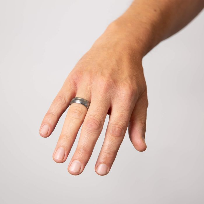 Fred Bennett Ring aus gebürstetem und poliertem Wolfram