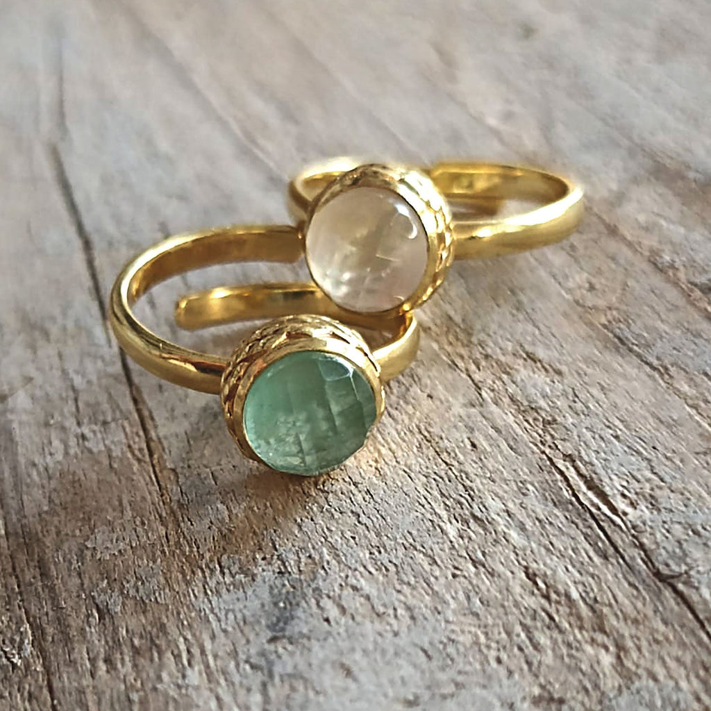 Apollo Gold Gemstone Doublet Ring: Mother of Pearl with Crystal
