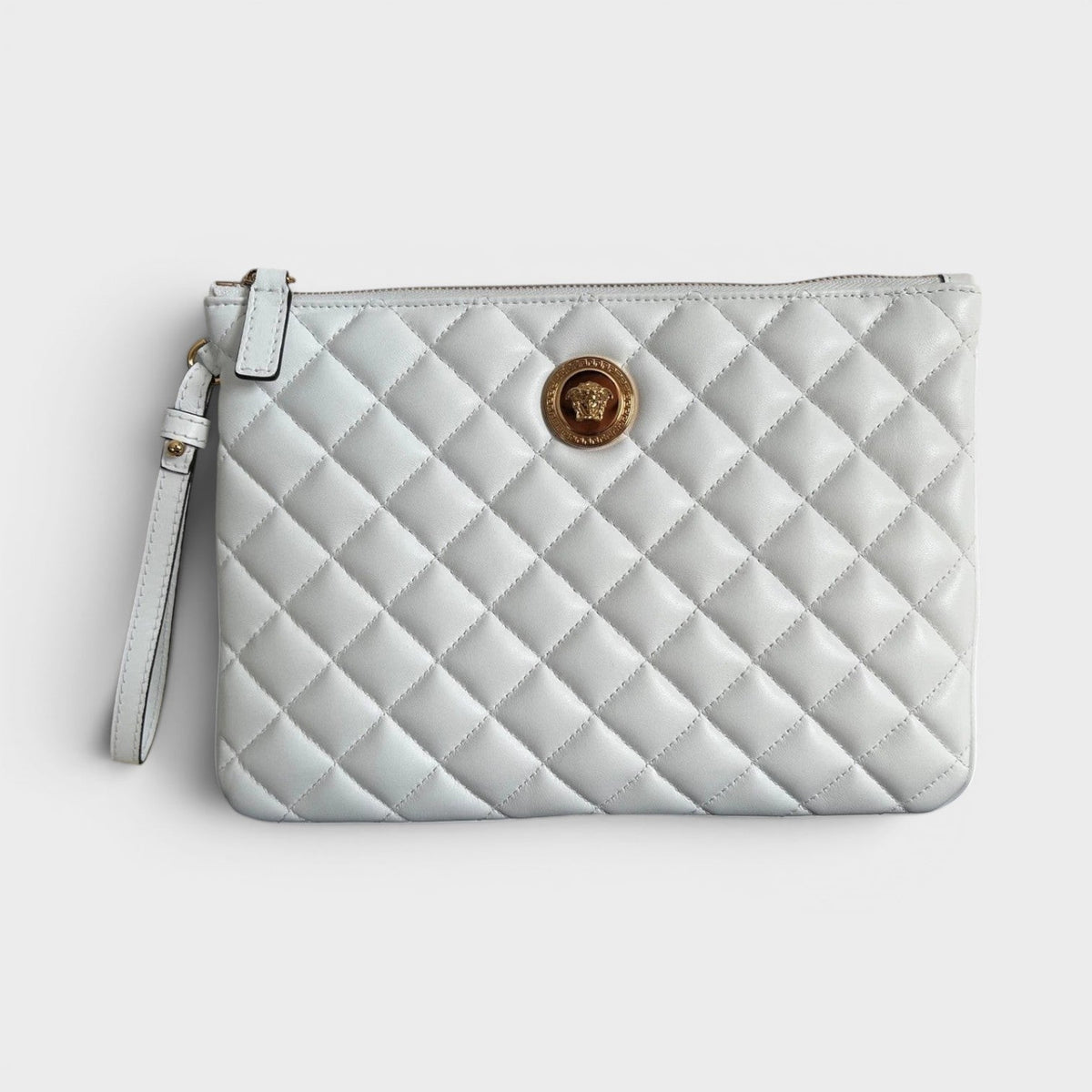 Logo Medusa Quilted Pouch White Gold Tone