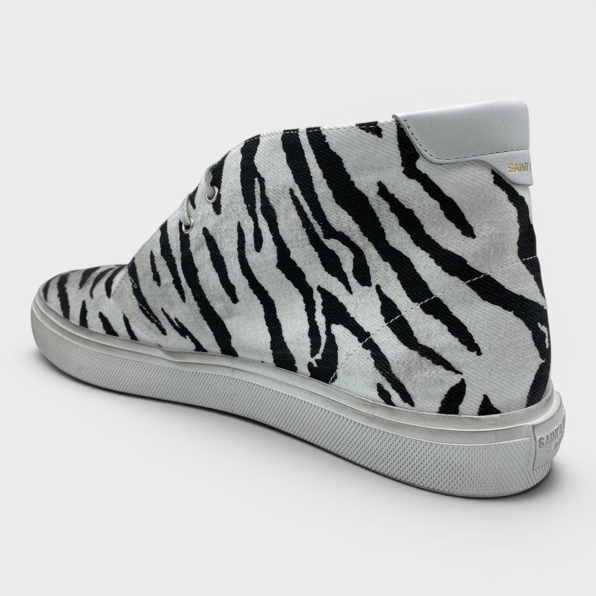 Zebra Canvas Distressed Laced Sneakers Black White