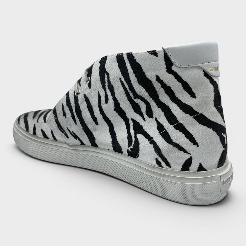 Zebra Canvas Distressed Laced Sneakers Black White