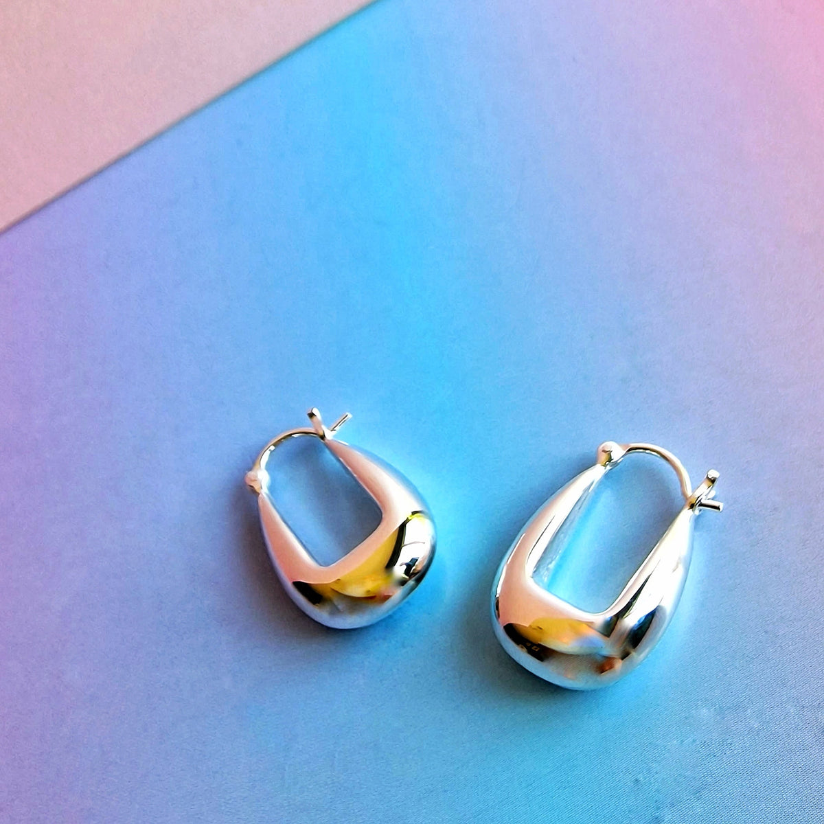 Silver Drop Saddle Hoop Ohrringe