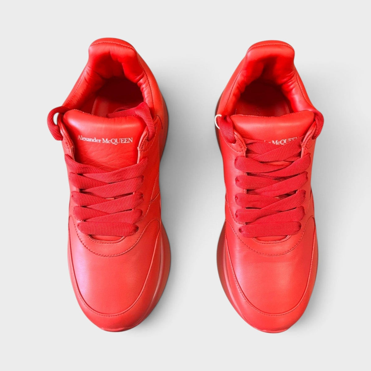 Oversized Runner Red