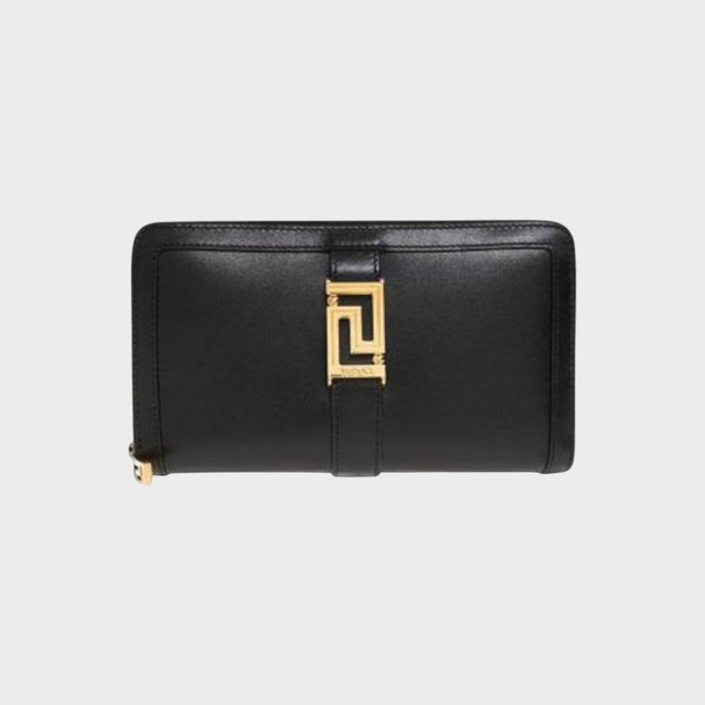 Black Logo Detailed Zipped Wallet