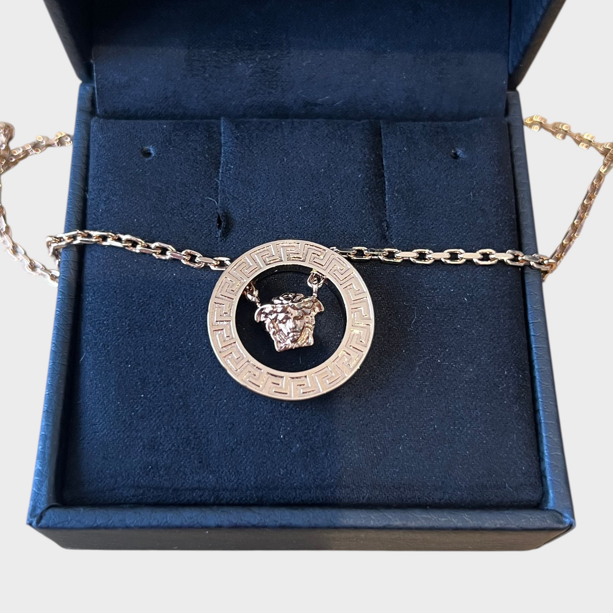 Medusa Head Necklace Gold
