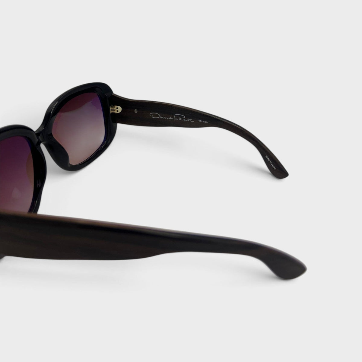 Linda Farrow Oversized Sunglasses Black Burgundy
