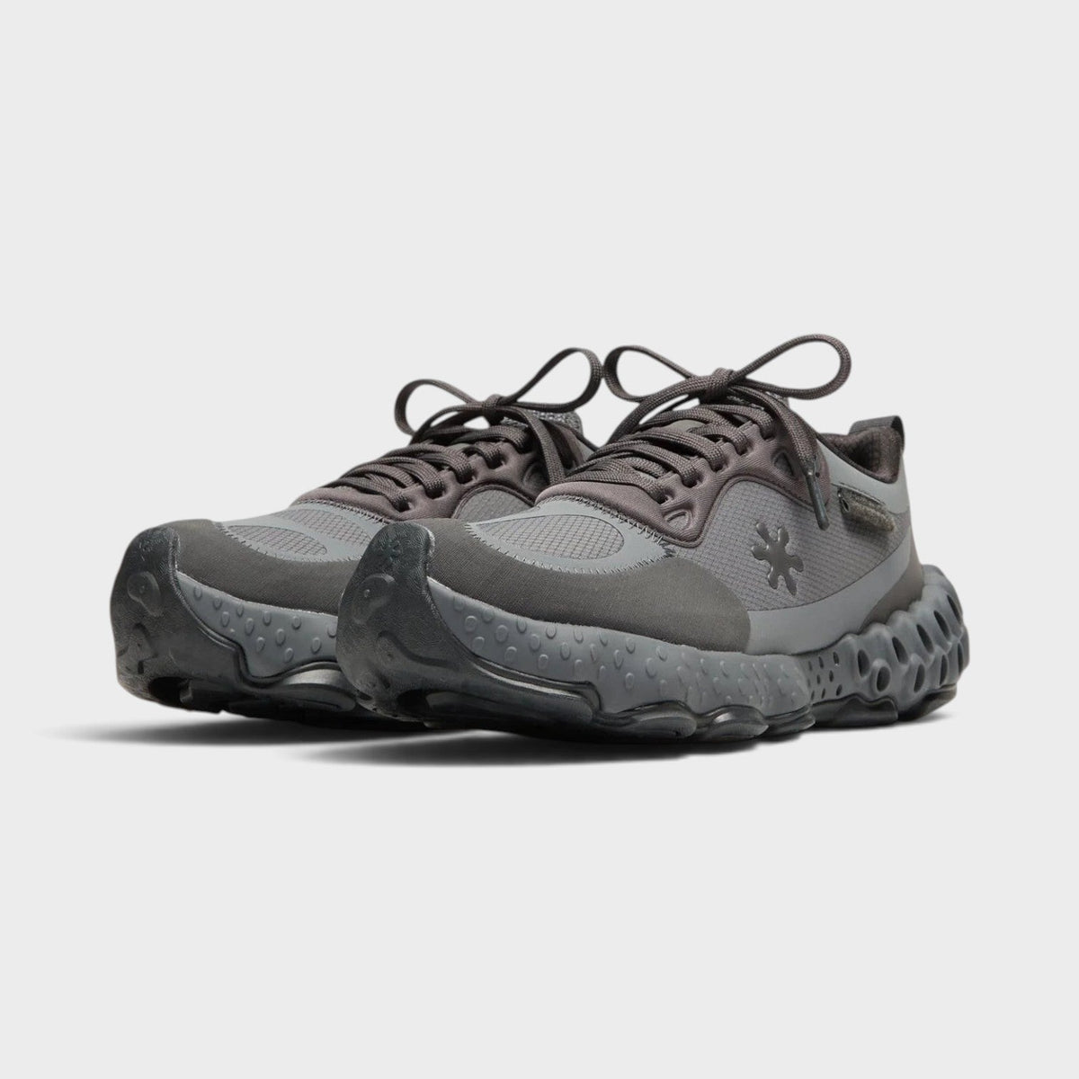 Salehe Bembury Osmosis Black Grey