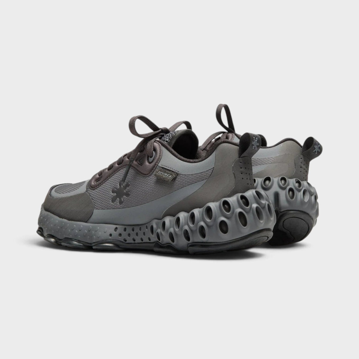 Salehe Bembury Osmosis Black Grey