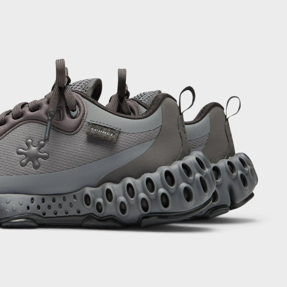 Salehe Bembury Osmosis Black Grey