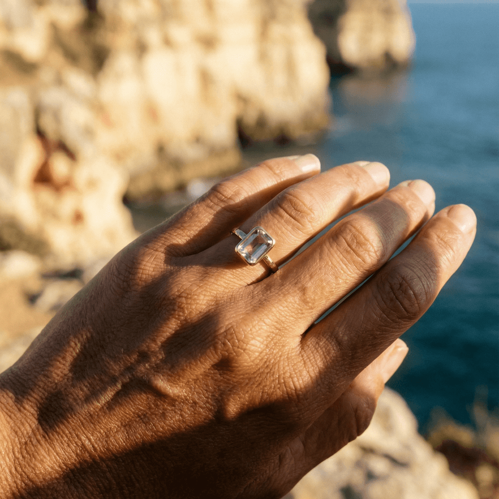 Ametist Ring met Zeeglans - Achtkantige Ametist & Gehamerde Ringband
